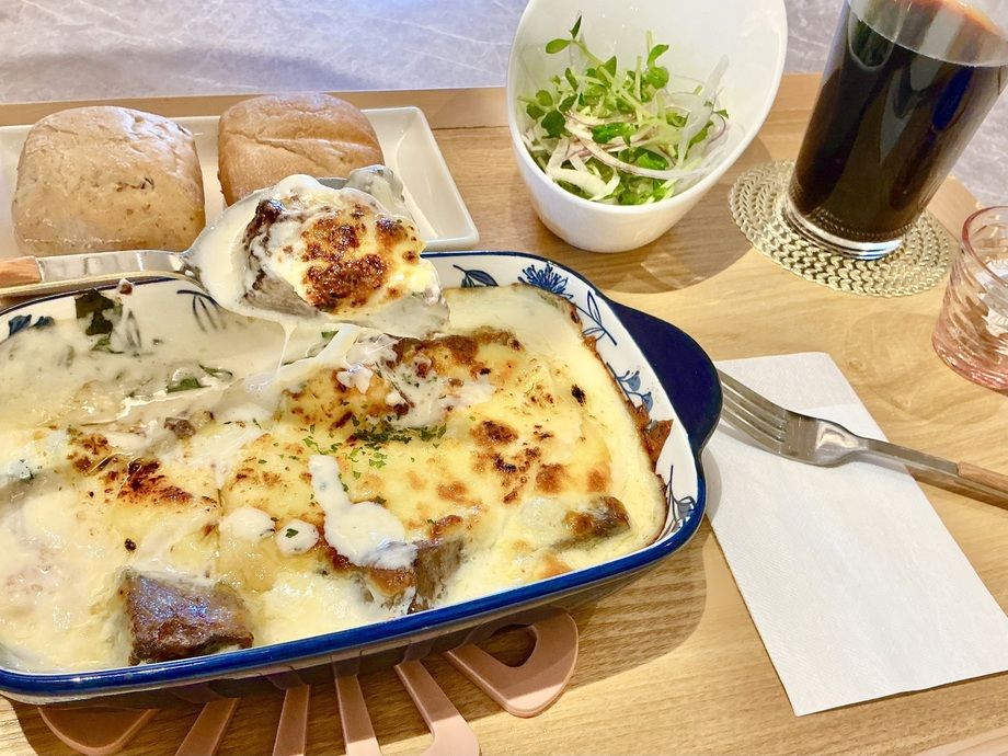 ぷりぷりエビグラトーニ(牛ほほ肉)サラダ&ドリンクセット