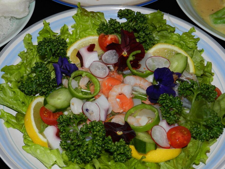 海鮮カルパッチョ風サラダ