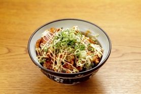 本気(まじ)で唐揚げ丼