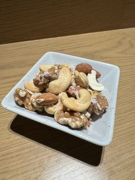 ミックスナッツ