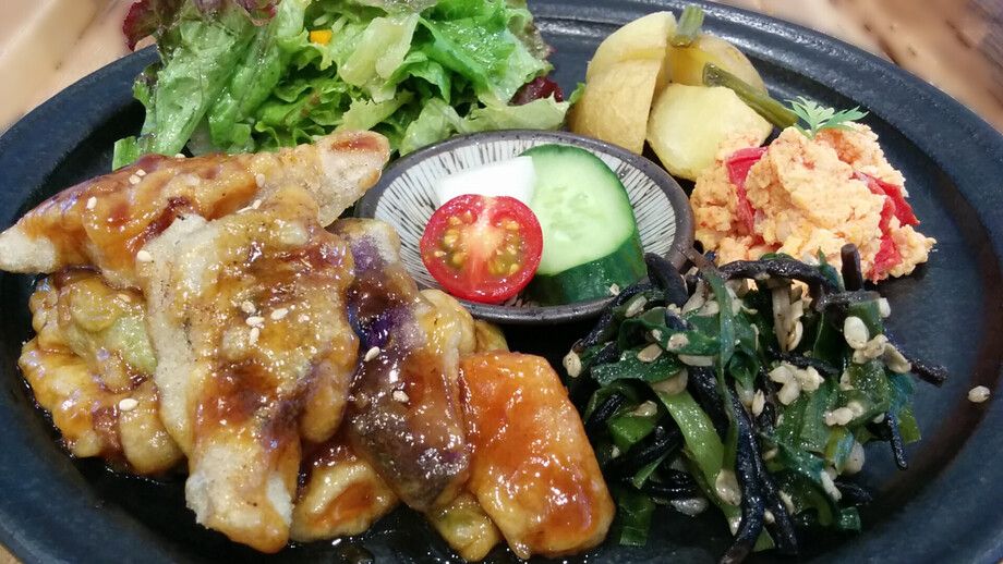 たねの木プレート　※月替わり（1000円(税抜)）