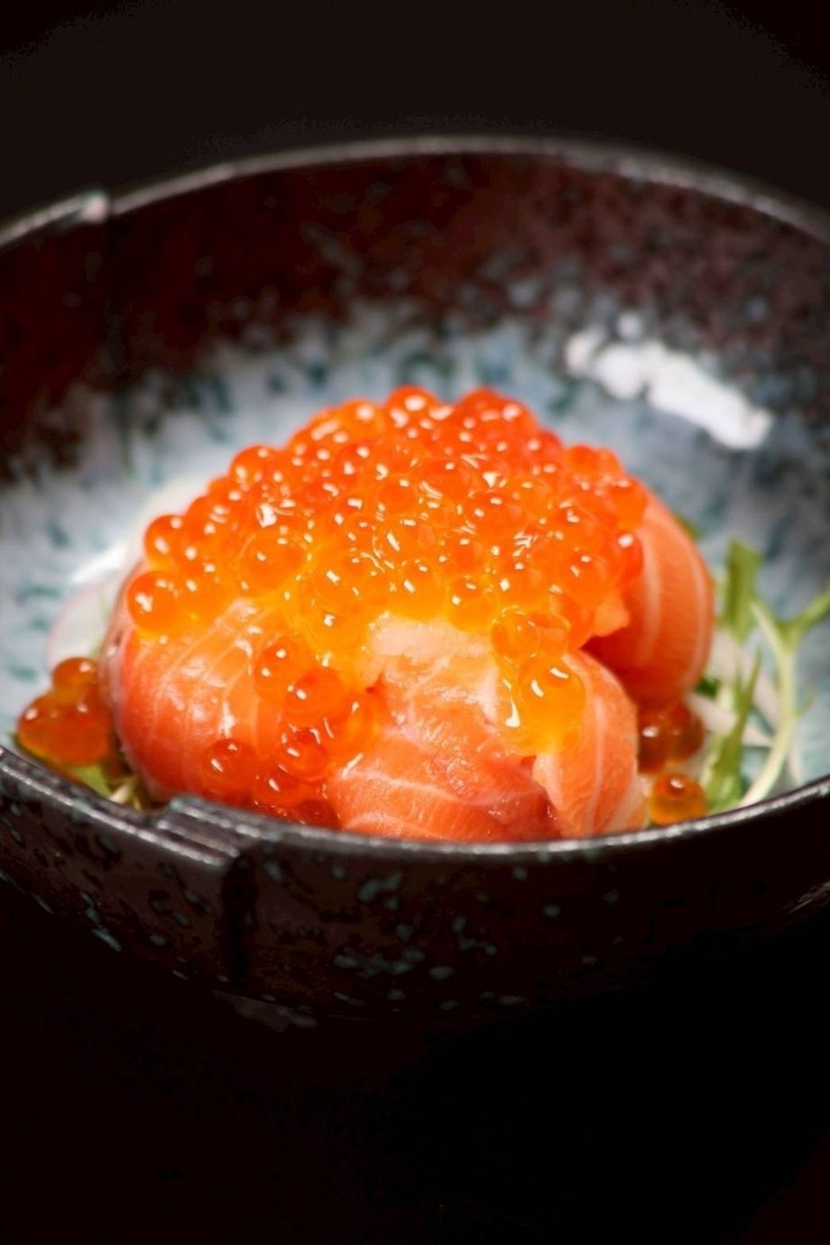 生サーモンイクラのせ