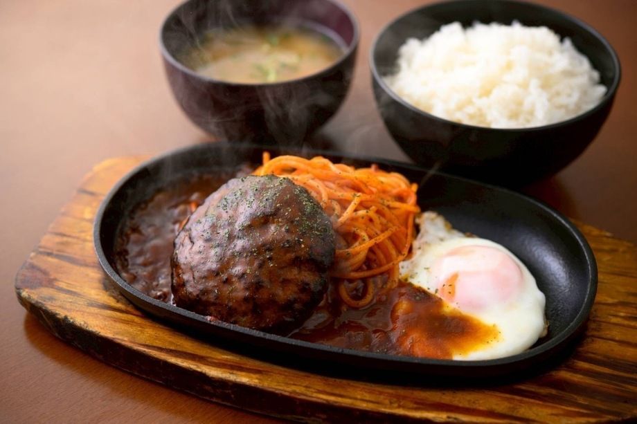 自家製手ごねハンバーグ定食