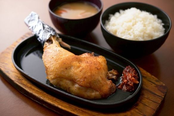 九州産骨付き鶏もも焼き定食