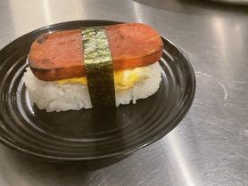 ポーク玉子おにぎり2個