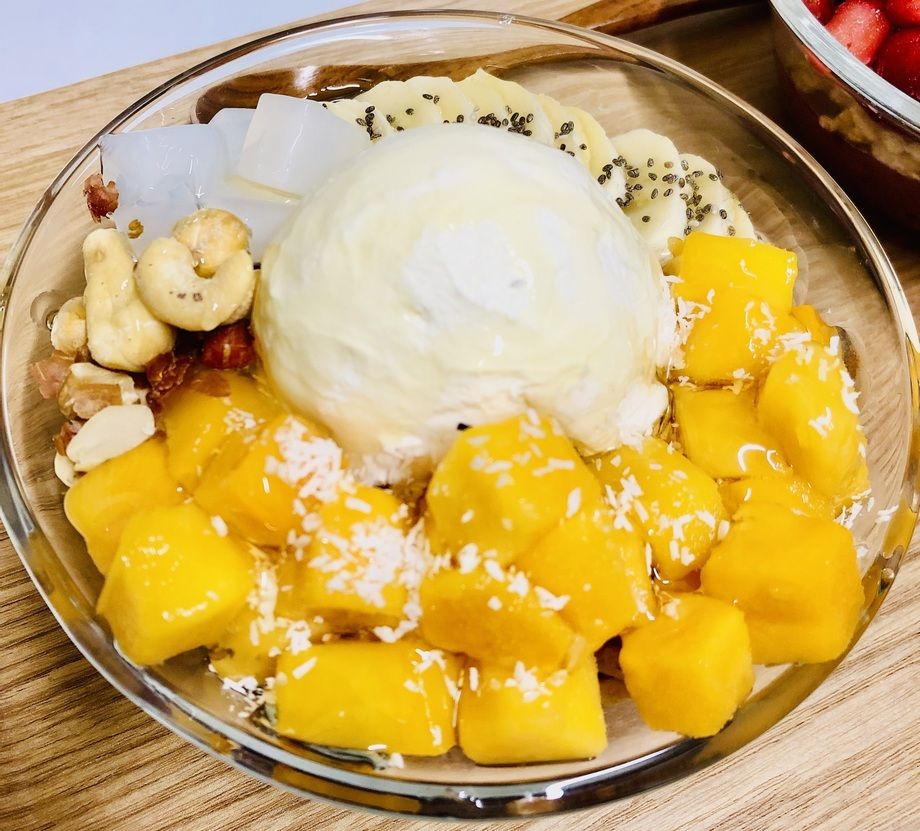 グリークヨーグルト　ボウル(GREEK YOGURT BOWL)