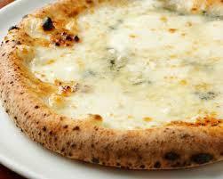 4種のチーズピザ「クワトロ フォルマッジョ」（1480円）