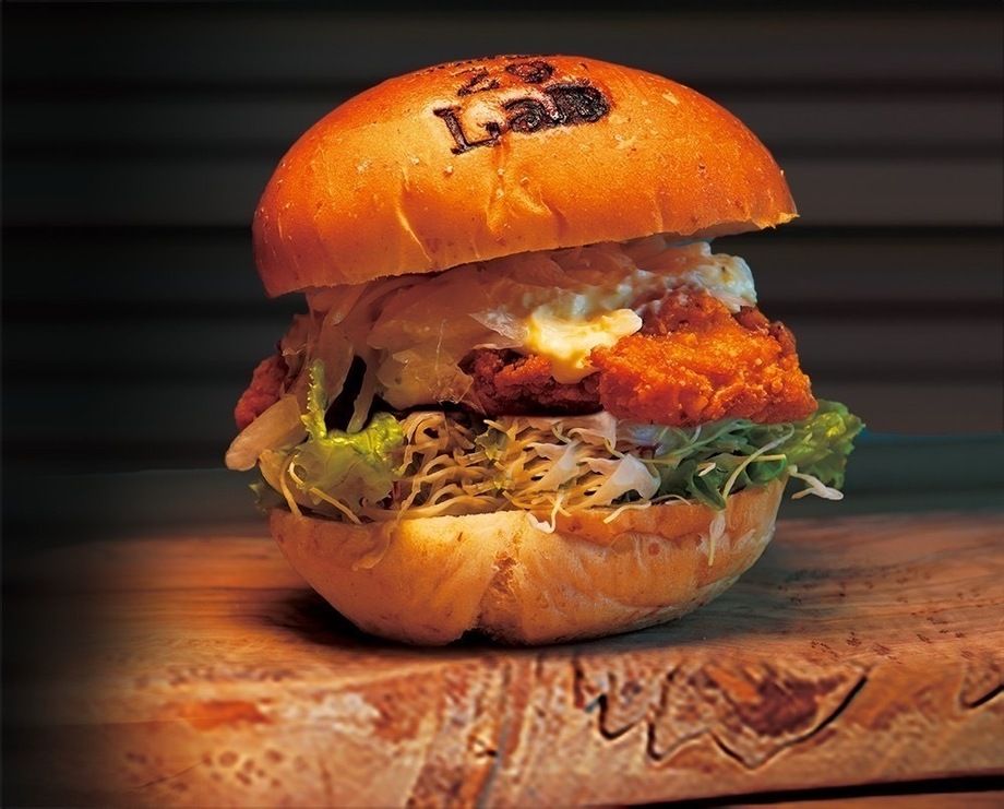 クリスピーチキンバーガー（Crispy Chicken burger）