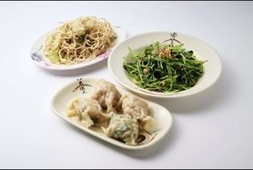 忘年祭セット（ワンタン・干し豆腐・豆苗炒め）