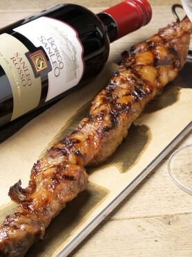 黒毛和牛 カルビ肉の串焼き