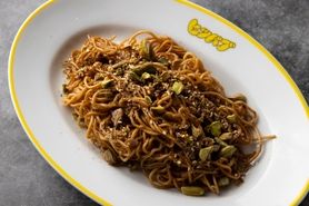 ピスタチオデュカ焼きそば Pistachio Dukkah Yakisoba　