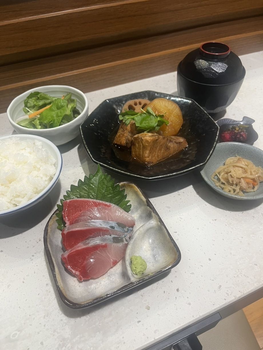 【A】ぶり刺しとぶり大根御膳