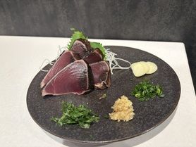 カツオのお刺身薬味盛り