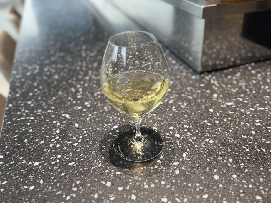 グラス　白　シャルドネ　アメリカ　樽あり　辛口　110ml