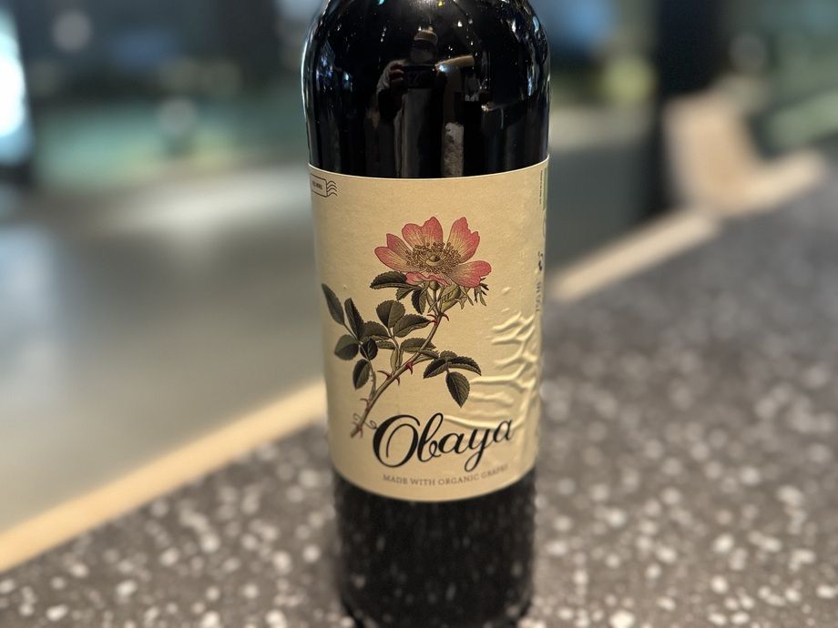 ボトル　赤　テンプラニーリョ　スペイン　ミディアムボディ