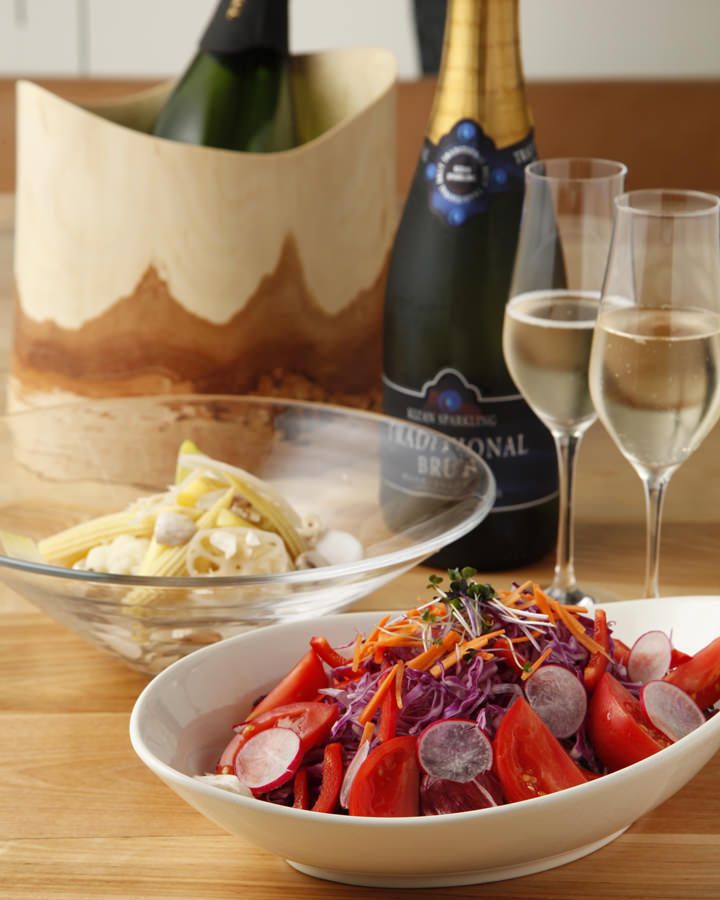 赤いサラダ&白いサラダ（各900円（税抜））