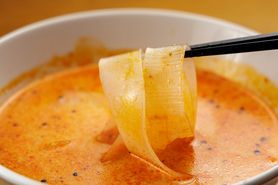 3種の具材が選べる〜麻辣湯〜（太帯麺）