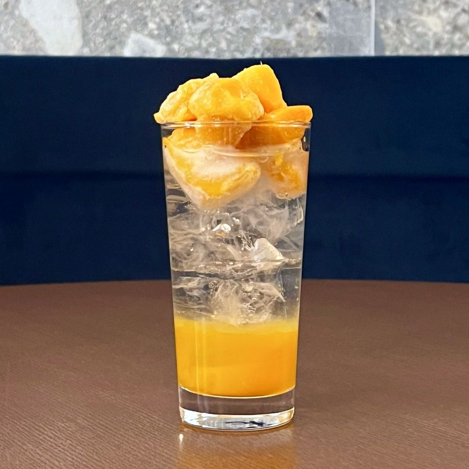 フルーツソーダ　マンゴー