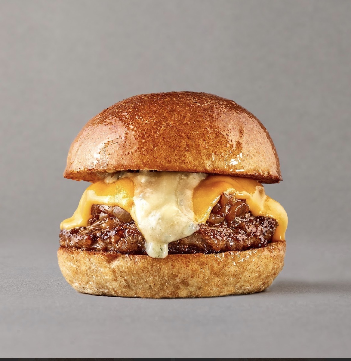 ゴルゴンゾーラ＆チェダーチーズバーガー