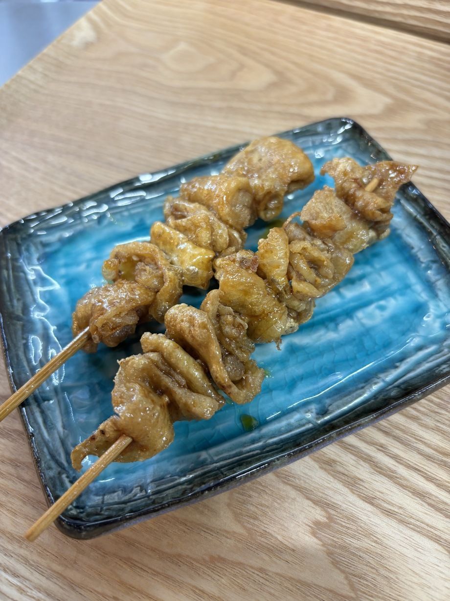 メガ生ビール＋鶏皮串（ほろ酔いセット）