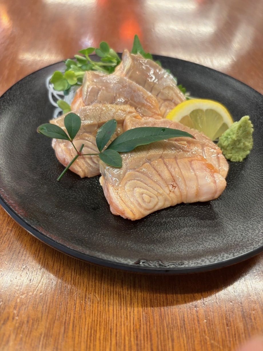 炙りサーモン刺し