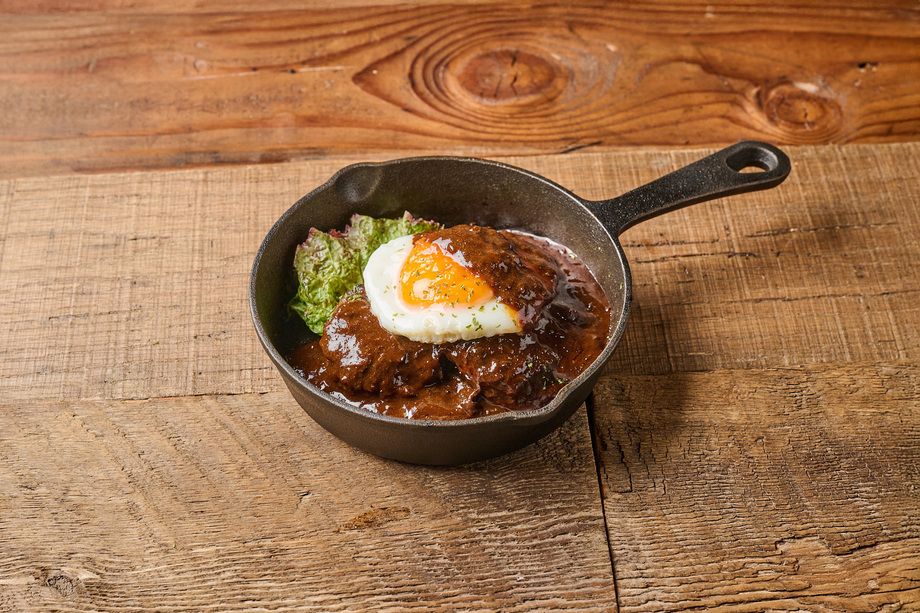 エッグビアカレーバーグ定食