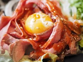 背徳を気にしないローストビーフのユッケ