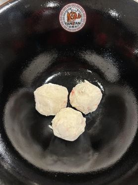 ロブスター団子