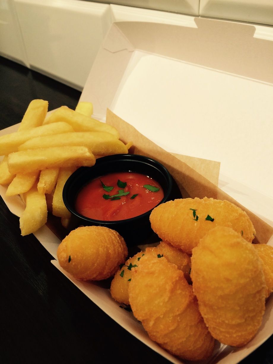 フリッツ2種盛り＋1ディップ