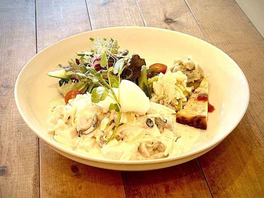 プレートランチ（¥1230）