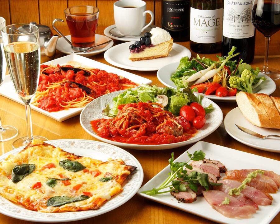 ★女子会･ママ会コース★シャンパンorワイン1杯付 ソフトドリンクは2時間飲み放題です