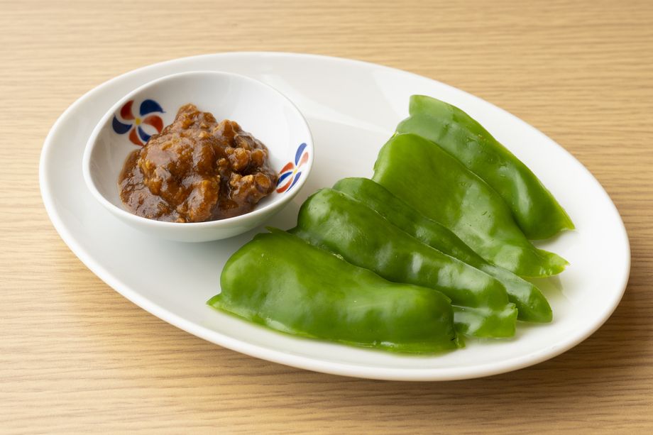 ピーマンの肉みそ添え