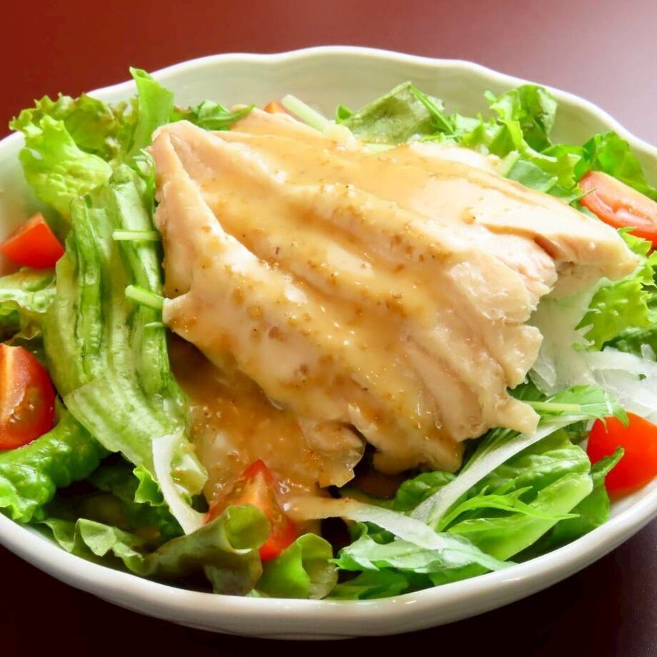 蒸し鶏とレタスのサラダ
