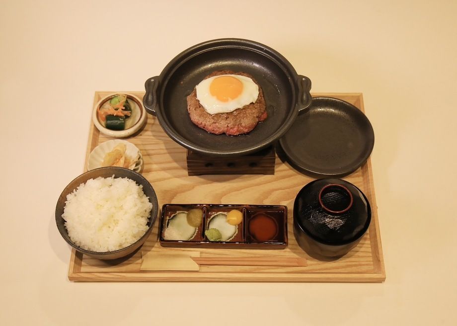 極上エッグハンバーグ御膳 Mサイズ(２００g)