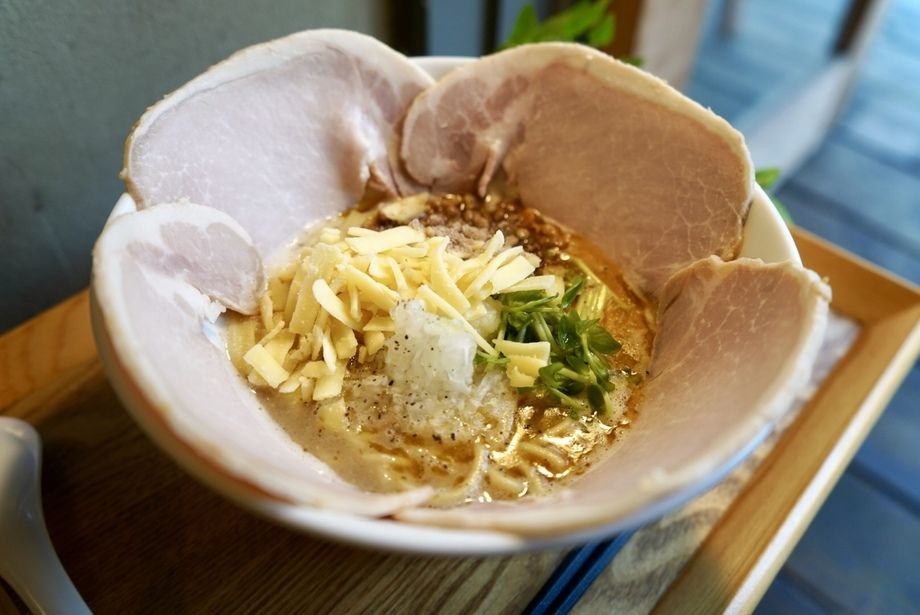 特選豚骨イタリアンビストロ麺