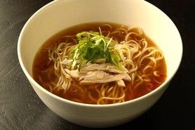 白湯醤油中華とりそば