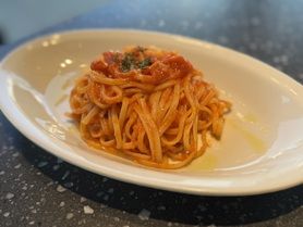 トマトソースのポモドーロ