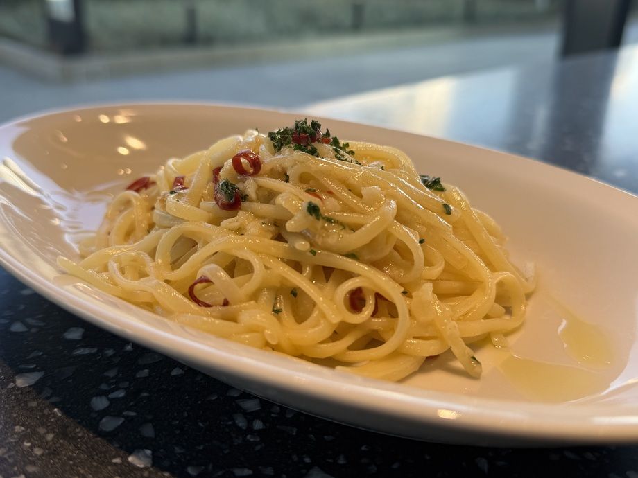 辛　アーリオオーリオペペロンチーノ