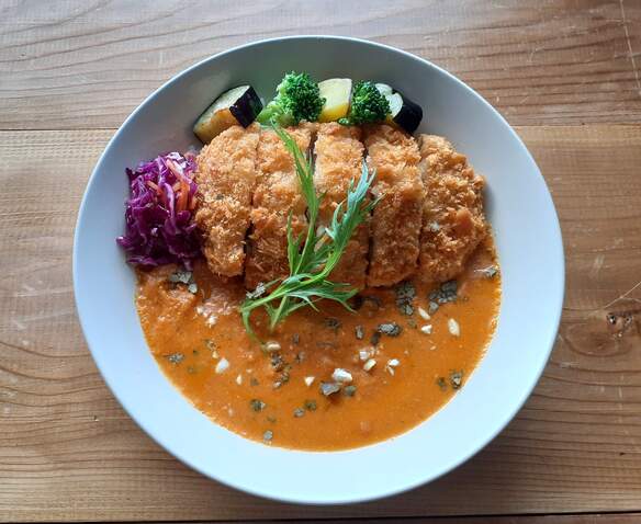 とんかつバターチキンカレー