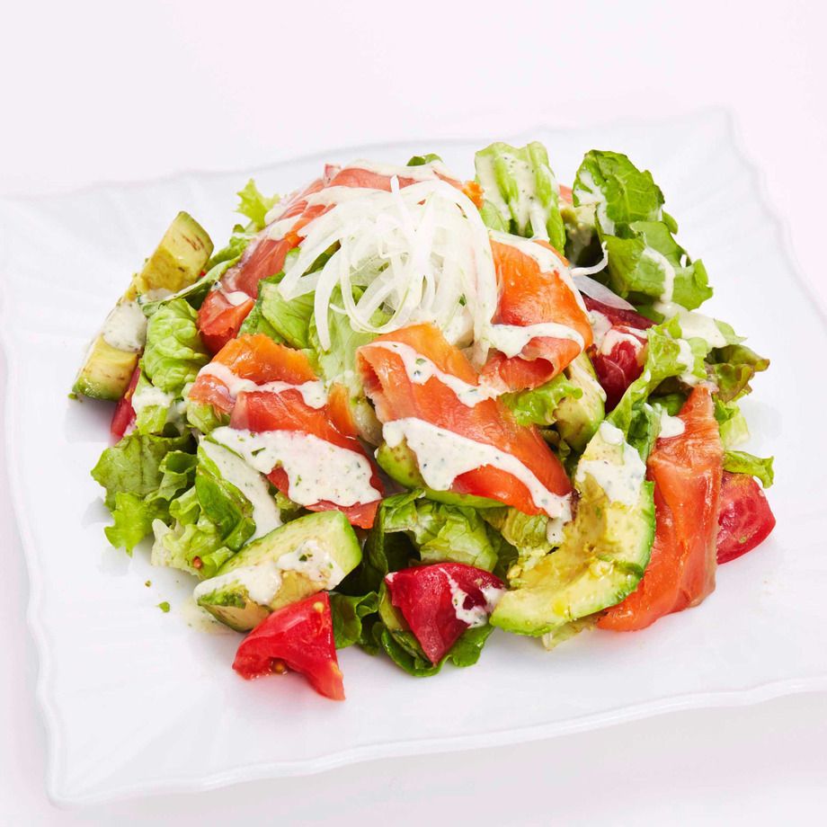 サーモンマリネとアボカドのサラダ