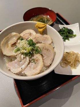 炙りチャーシュー丼定食【grilled pork rice bowl set meal】