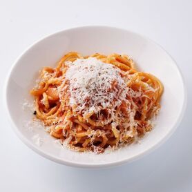 【ランチ】藤沢豚ほほ肉の生ハム”グアンチャーレ”のアマトリチャーナ＋フォカッチャ