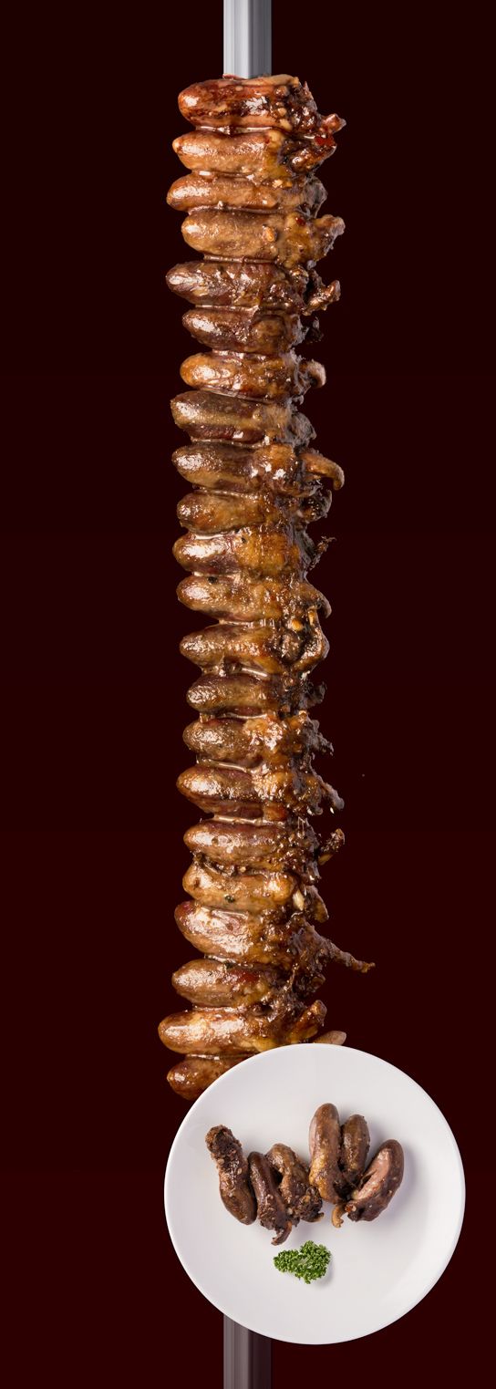 『コラサオン』鶏の心臓を数種類のスパイスで味付けし焼きあげます。お酒のツマミに最適な一品。