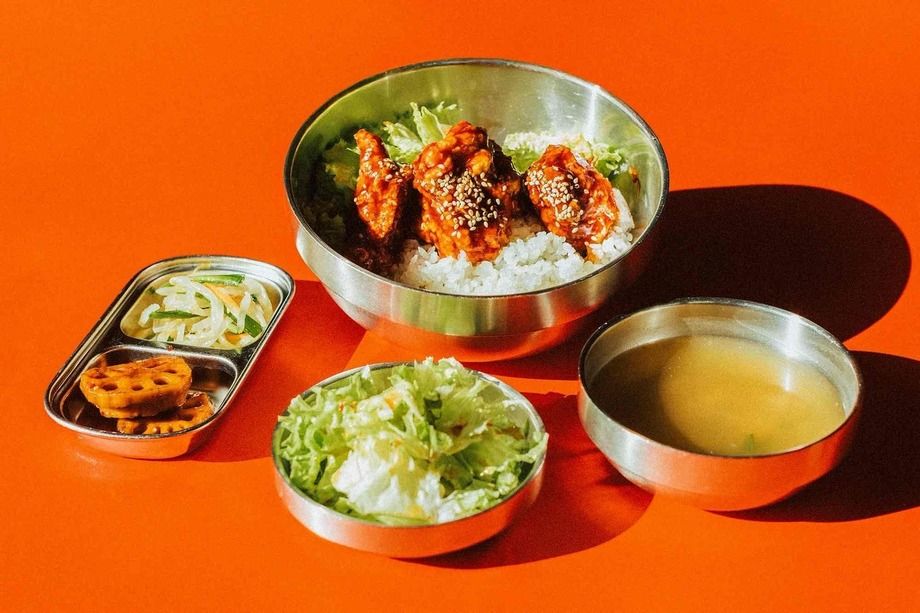 大人のヤンニョムチキン定食