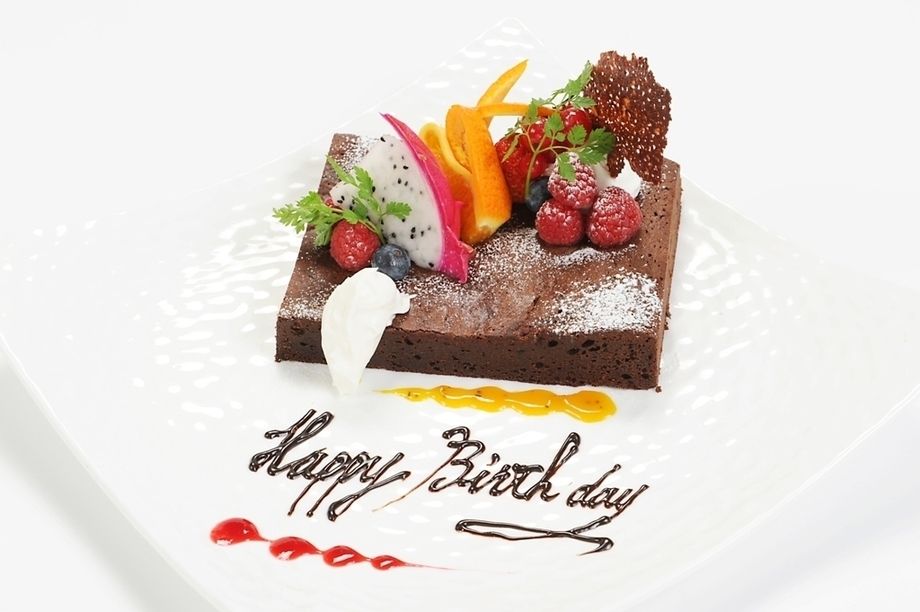 誕生日や記念日にアニバーサリープラン（3時間飲み放題プラン）（7,700円(別)）