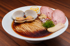 ♦️イチオシ♦️「はまぐり２個」魚介の醤油らぁめん