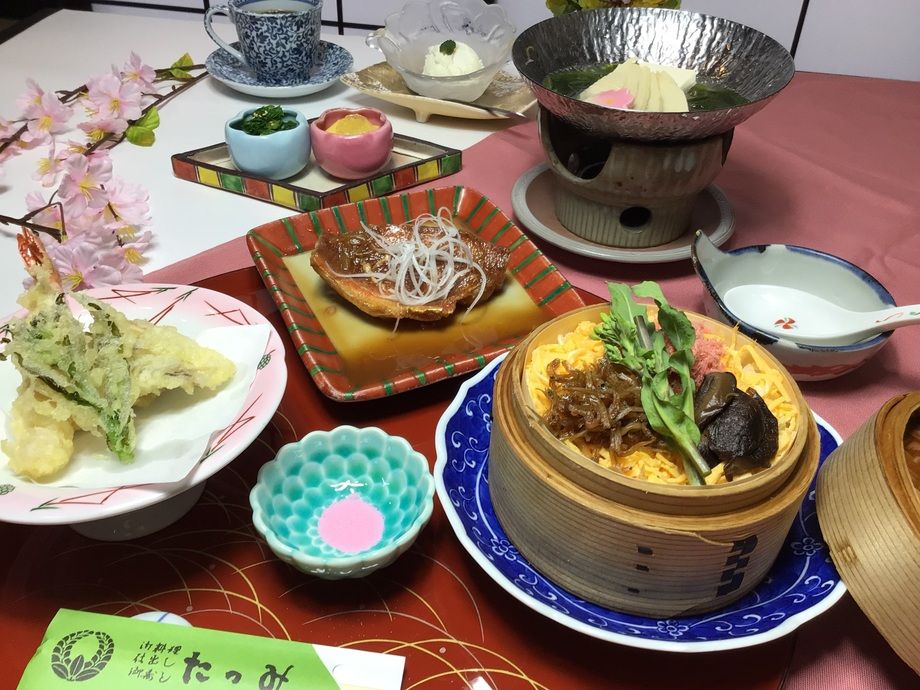 平日限定メニュー　　たつみランチ（花）（１，７００円＋税　　1,870円）