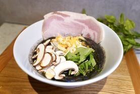 《テイクアウト》汐留ブラックラーメン