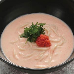 「明太クリームうどん」（６５０円）