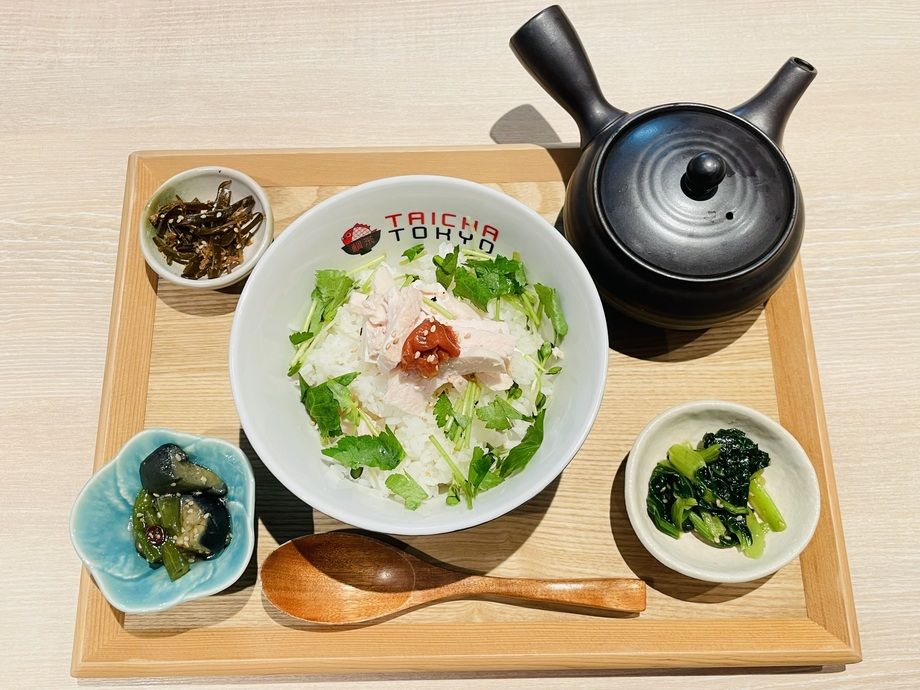 さっぱり‼︎鶏胸肉と梅のヘルシー茶漬け膳